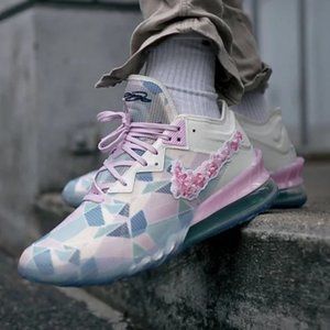 Nike atmos x LeBron 18 Low 'Sakura' CV7562-101